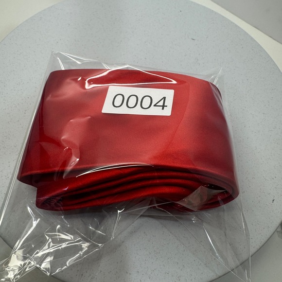 Countess Mara Men's Solid Red Neck Tie Silk Blend Classic Dress Tie - Picture 6 of 6